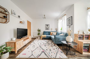 Lounge angle 3- click for photo gallery